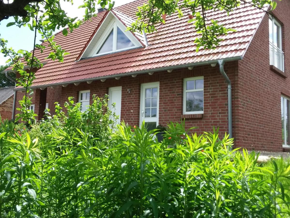 Haus Rosengarten- Ruhige Ferienwohnungen Im Gruenen Sehlen Εξωτερικό φωτογραφία